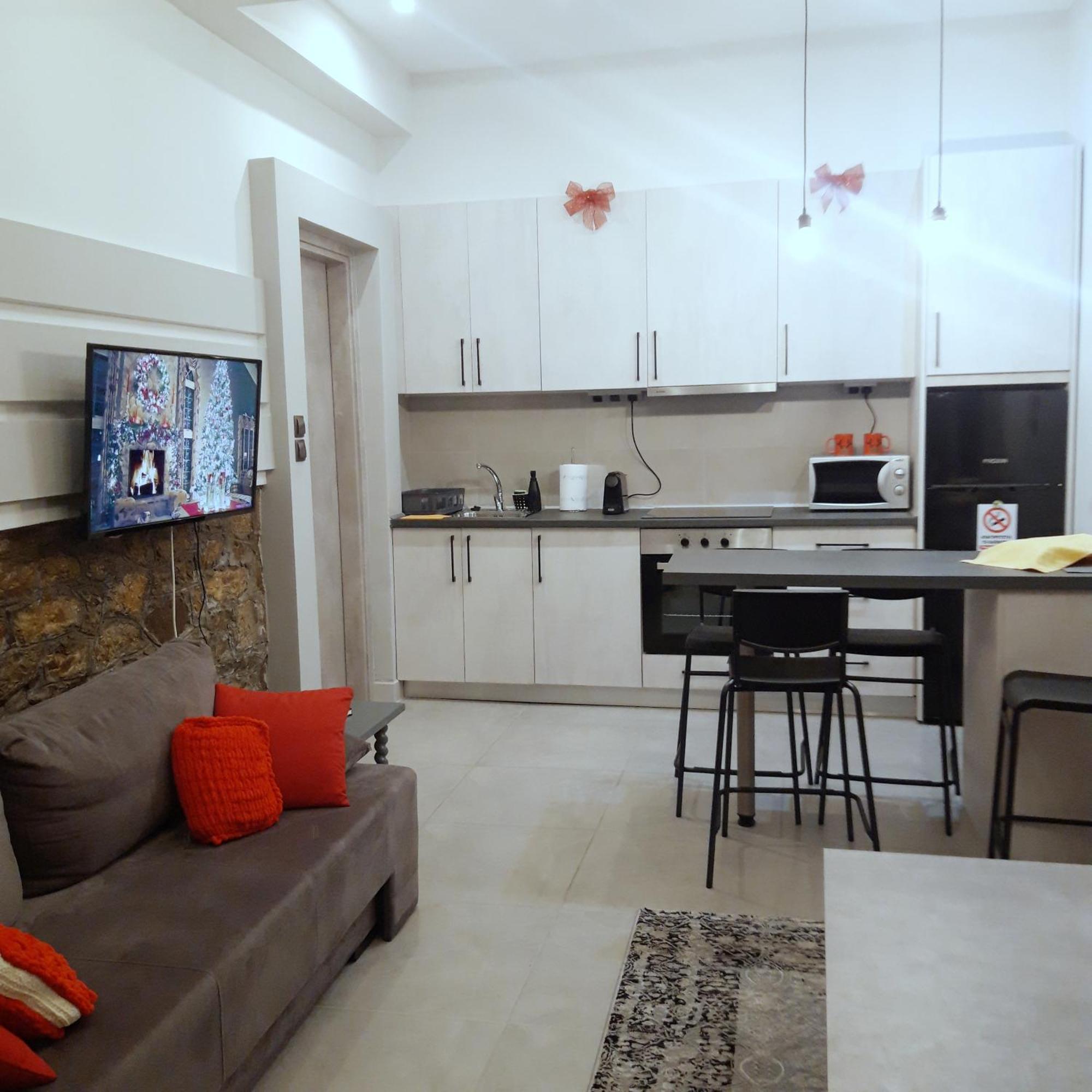 Apartmán Kastoria Book House With Yard Exteriér fotografie